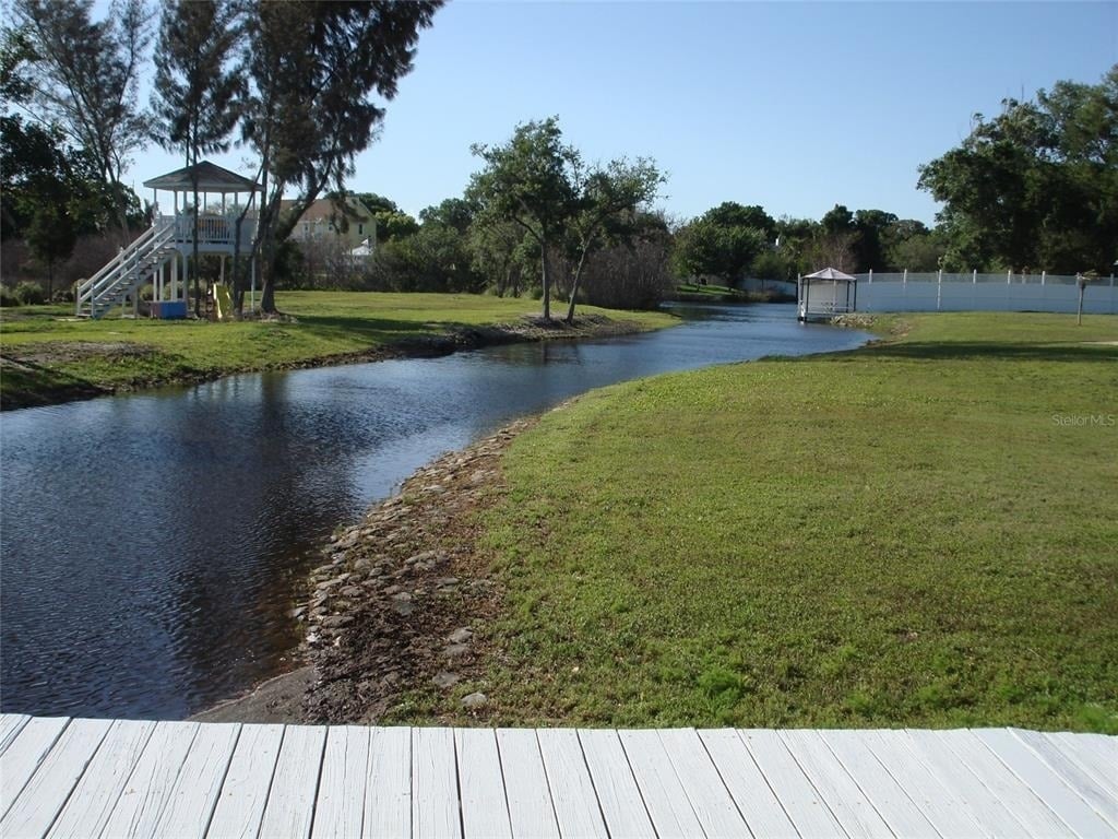 1730 Robinhood Lane - Photo 20