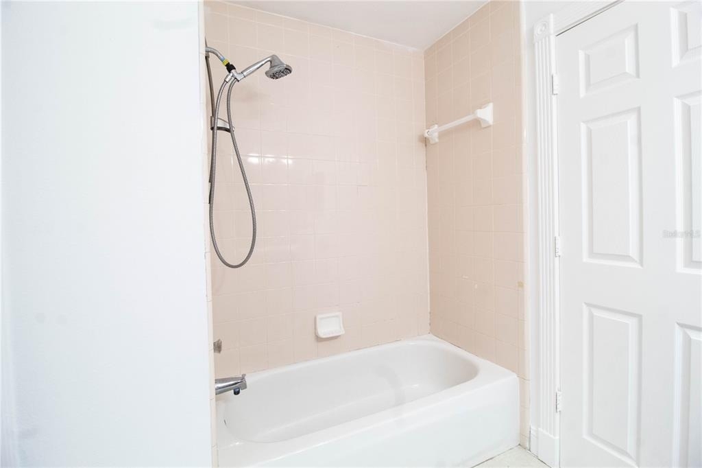 2782 Picadilly Circle - Photo 18
