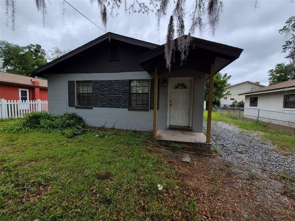 1106 Sw 5th Street - Photo 0
