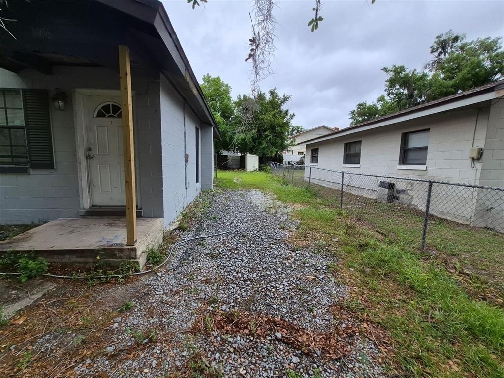 1106 Sw 5th Street - Photo 1