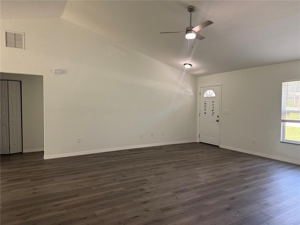 2210 Se 68th Street - Photo 4