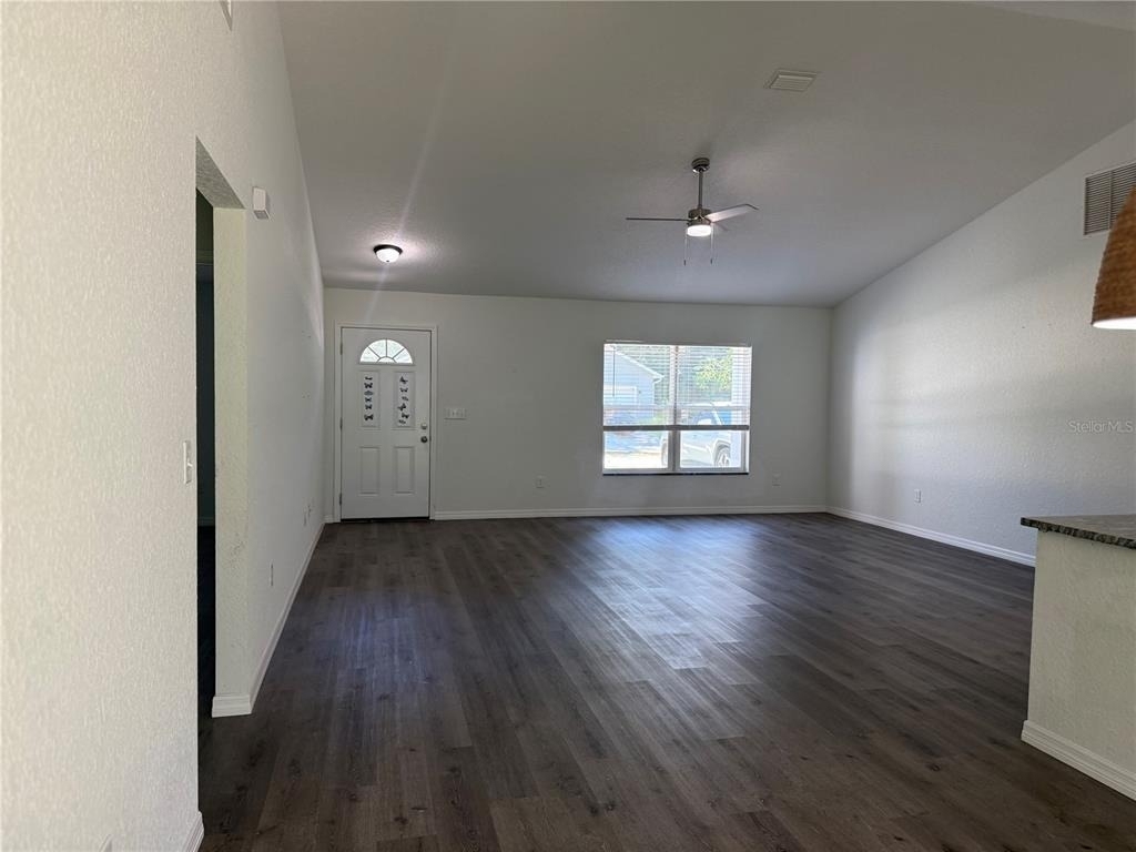 2210 Se 68th Street - Photo 3