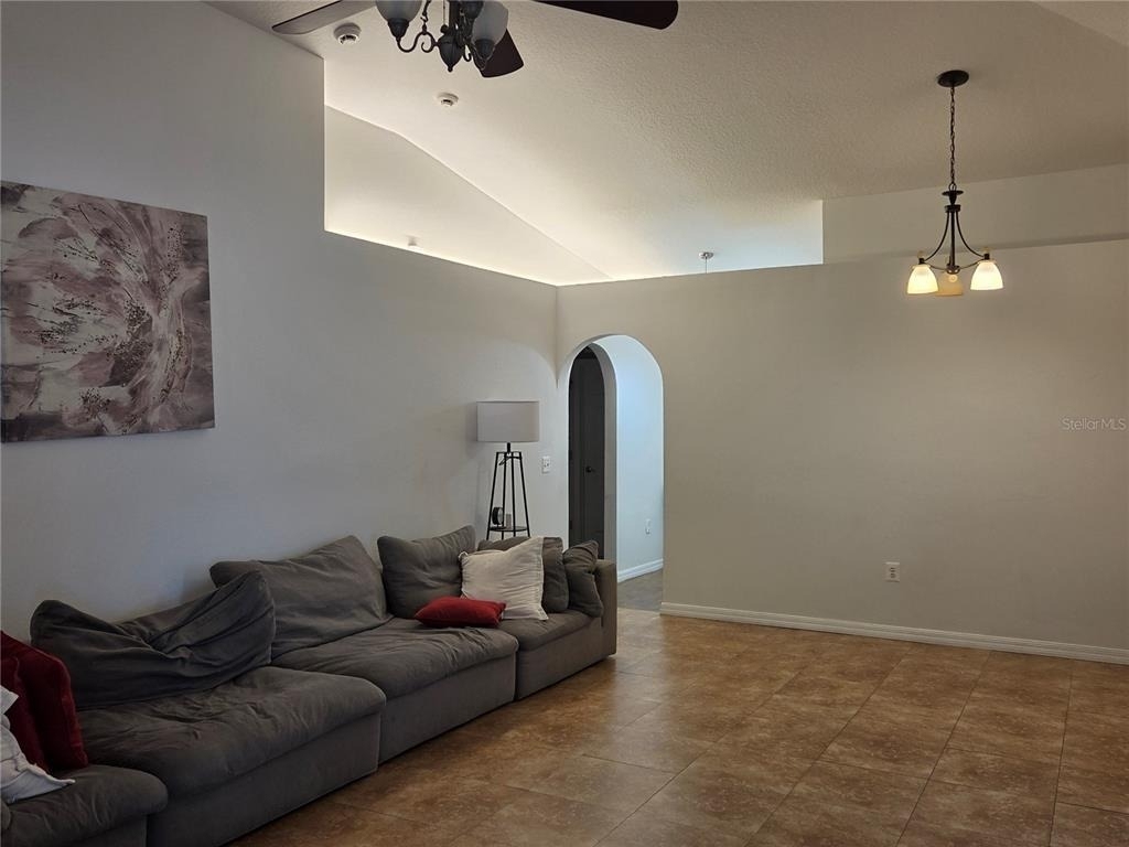 2215 Kingscrest Circle - Photo 2