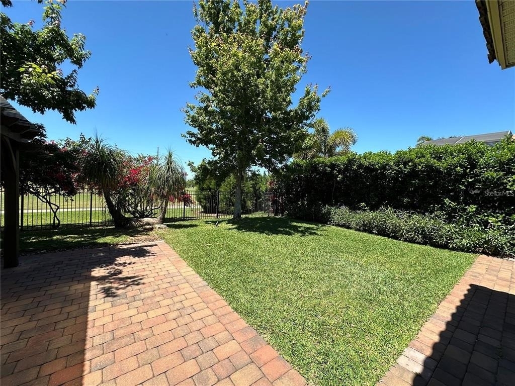 8244 Prestbury Drive - Photo 30