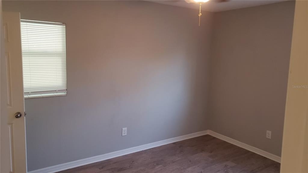 887 Eastbrook Boulevard - Photo 10