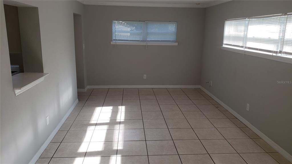 887 Eastbrook Boulevard - Photo 4