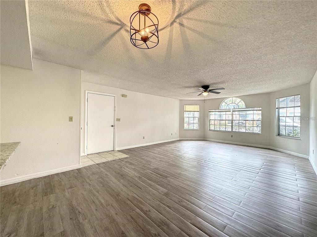 2717 N Poinciana Blvd - Photo 4