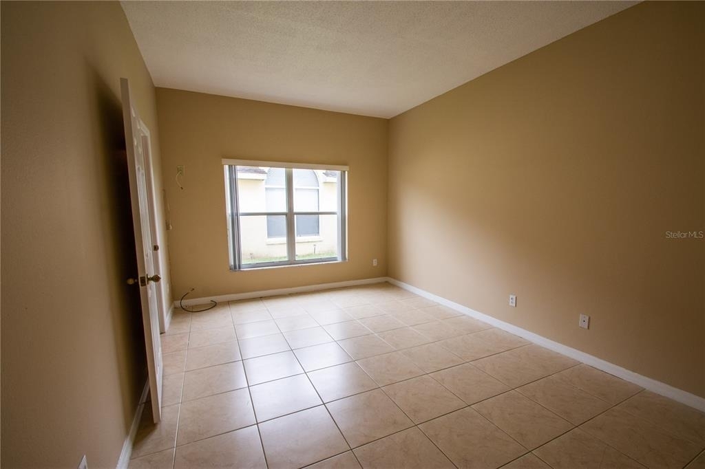 421 Lockbreeze Drive - Photo 14