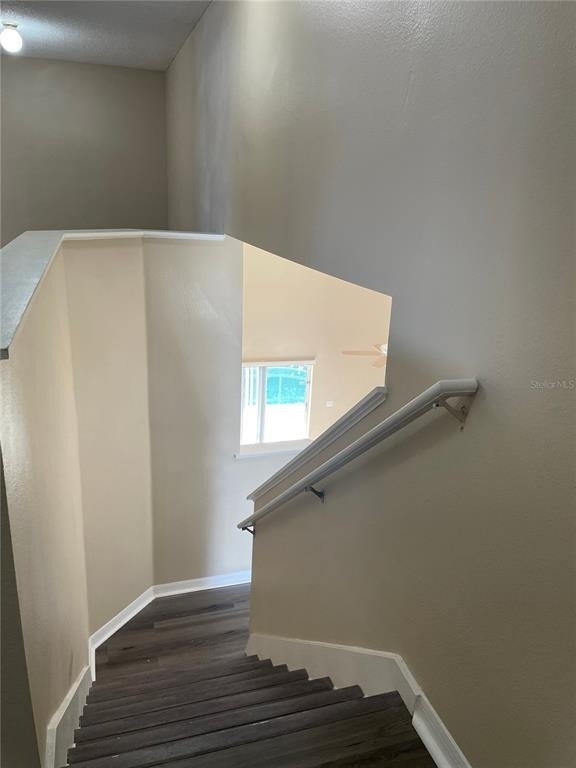 421 Lockbreeze Drive - Photo 27