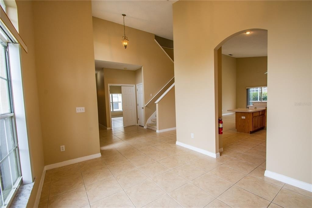 421 Lockbreeze Drive - Photo 4