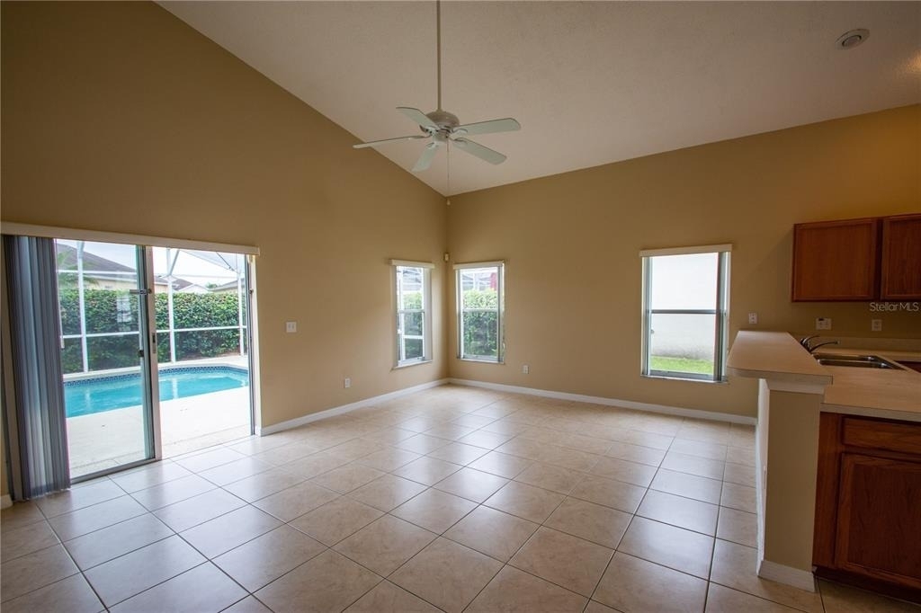 421 Lockbreeze Drive - Photo 9