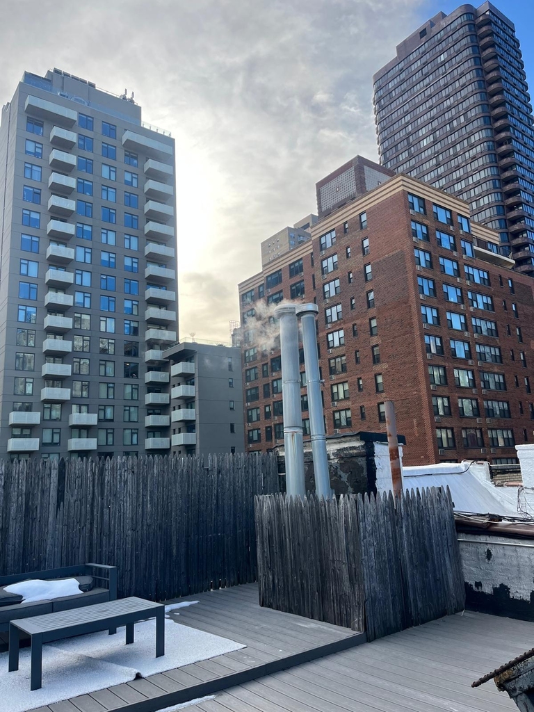 509 East 88th Street - Photo 5