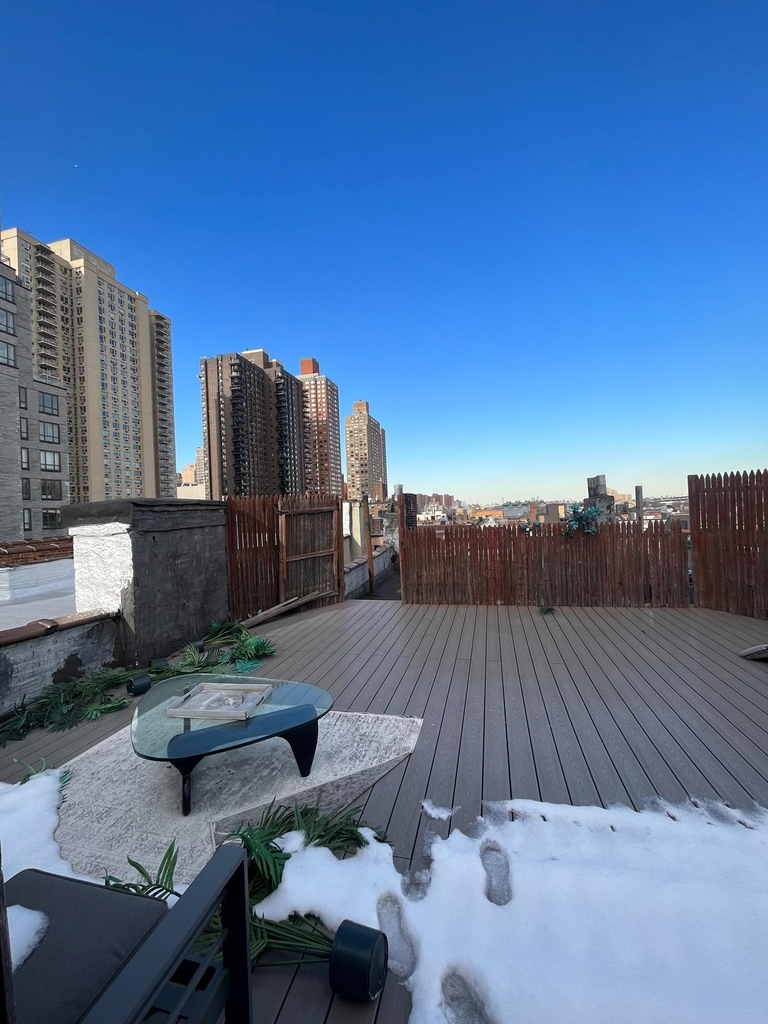 509 East 88th Street - Photo 7