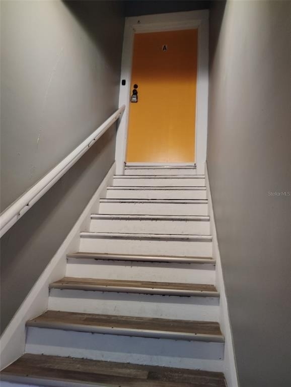 205 Lenox Street - Photo 2