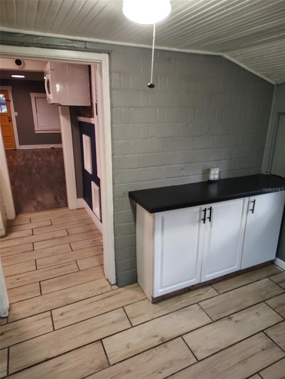 205 Lenox Street - Photo 9