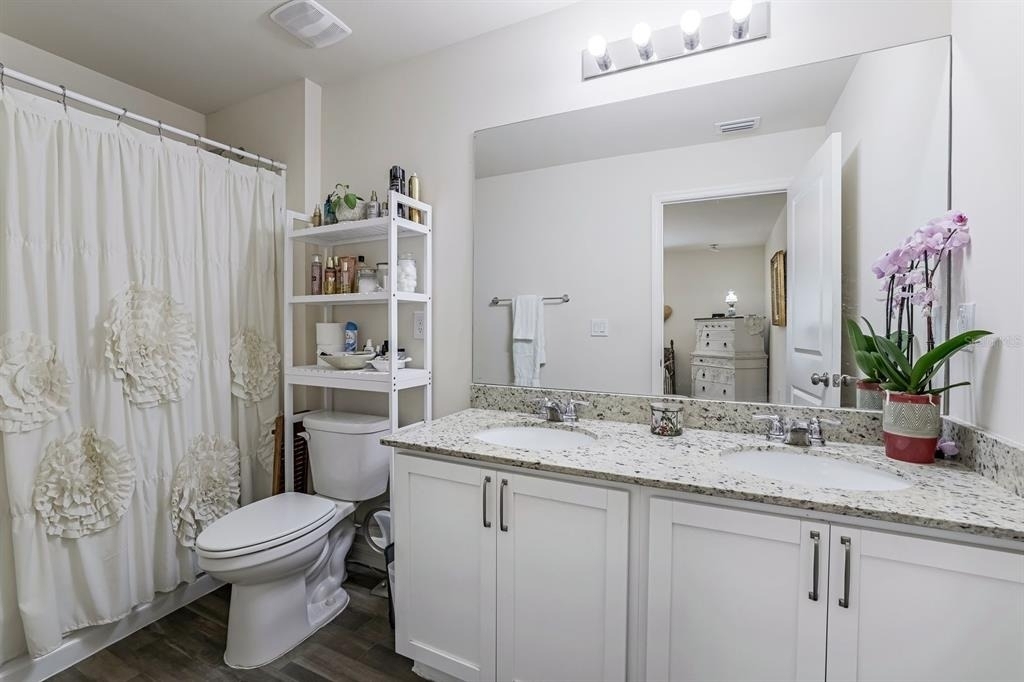 1091 Cazenovia Street - Photo 14