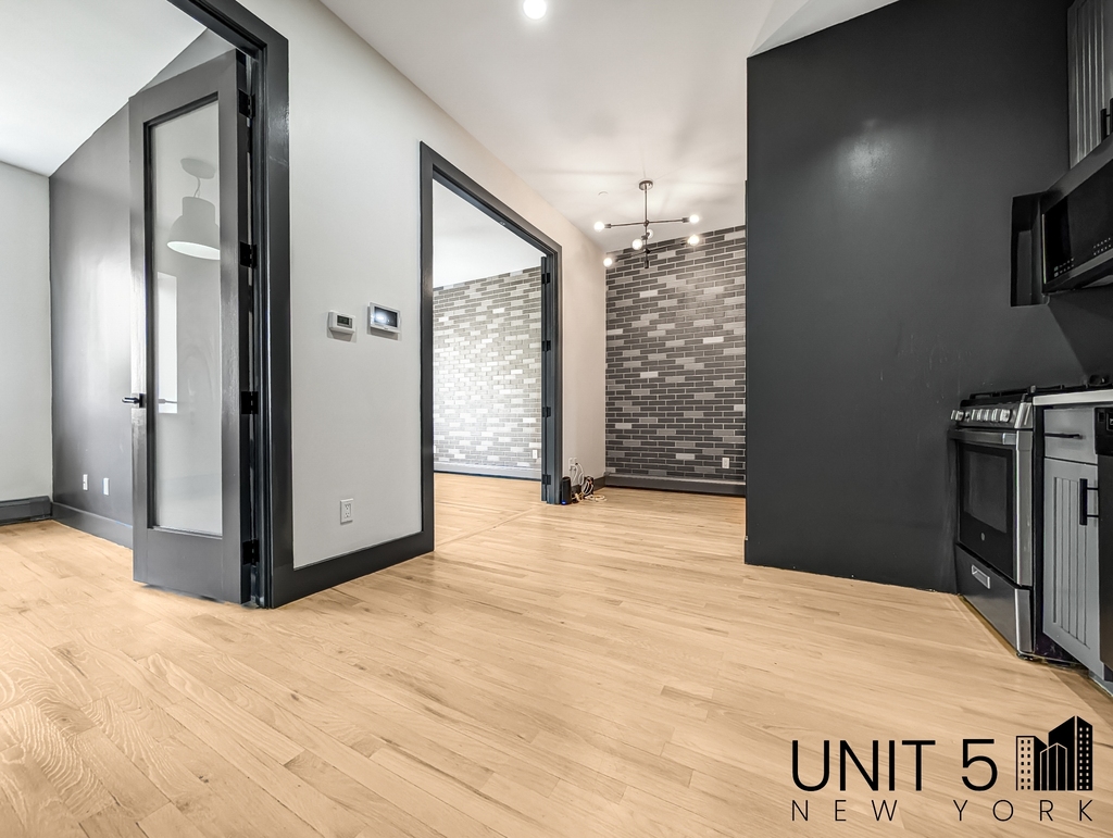 15 Judge Street - Photo 2