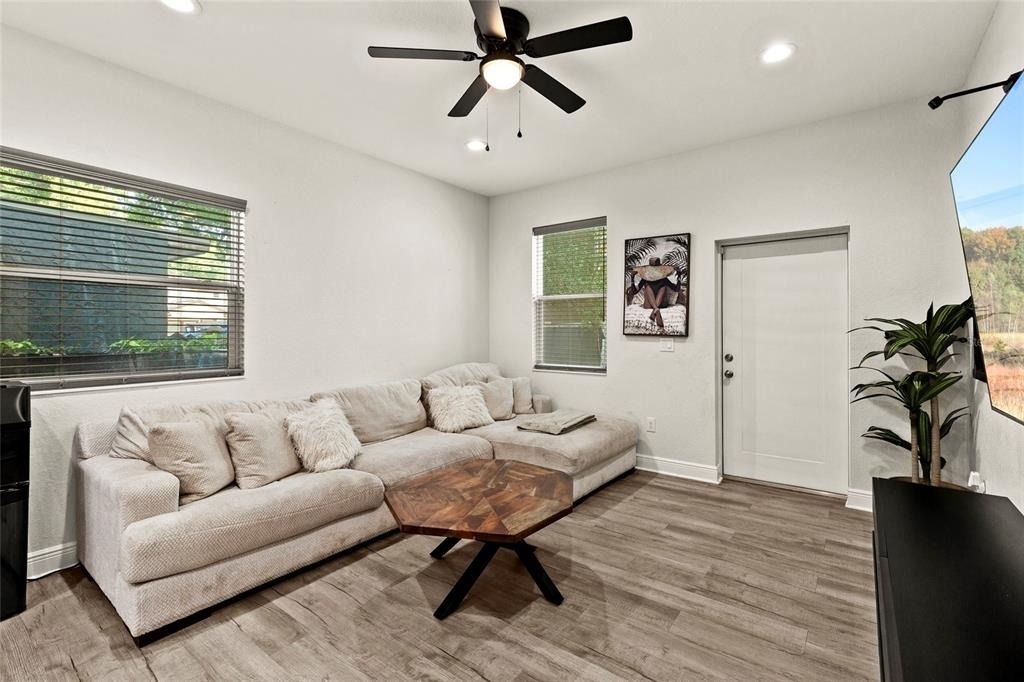 2106 E 17th Avenue - Photo 12
