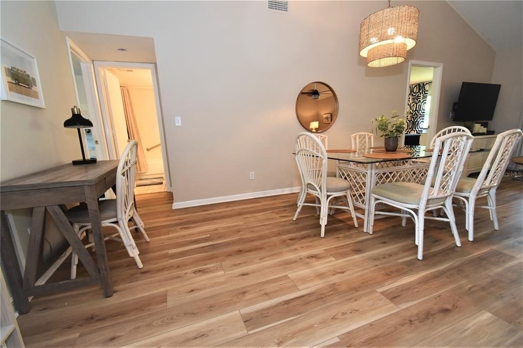 1712 Glenhouse Drive - Photo 3