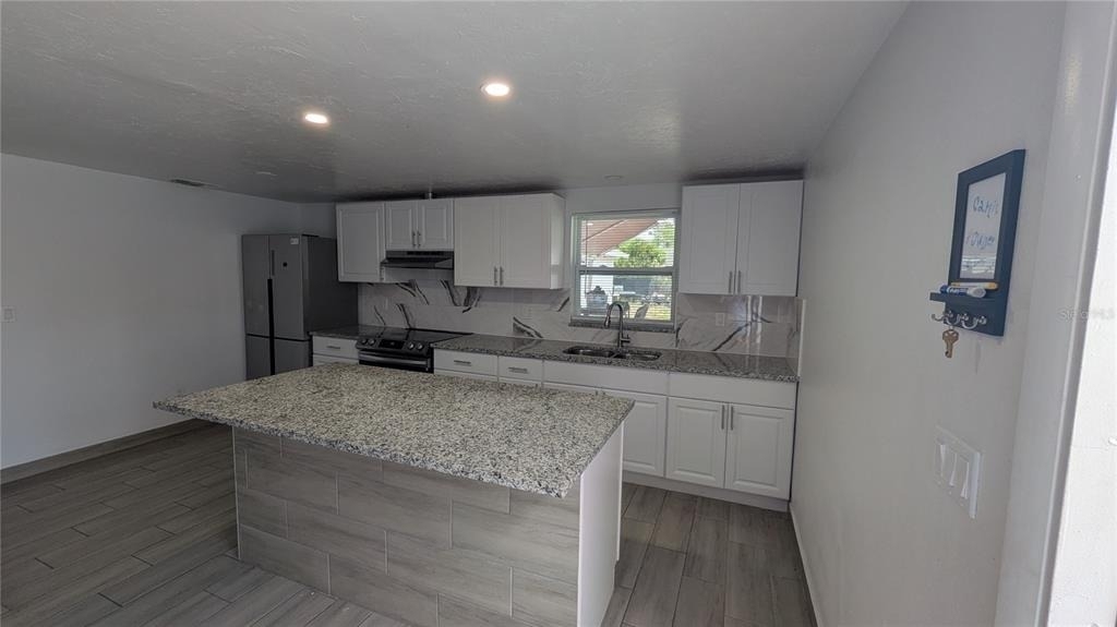 5723 9th Street Circle E - Photo 1