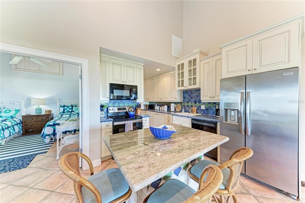 101 Palm Avenue - Photo 13