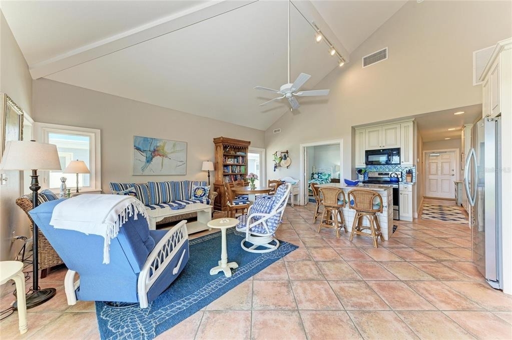 101 Palm Avenue - Photo 9