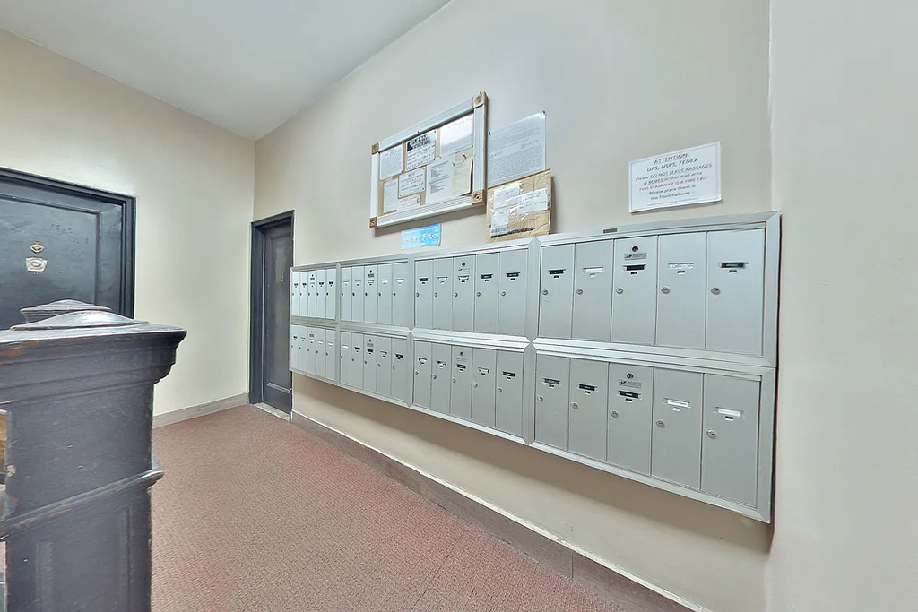 210 East 38th Street - Photo 6