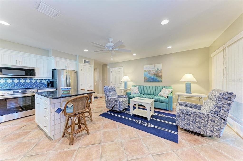 101 Palm Avenue - Photo 8