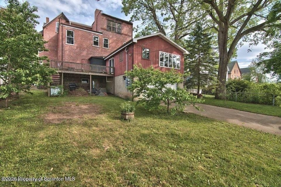 533 Quincy Avenue - Photo 8