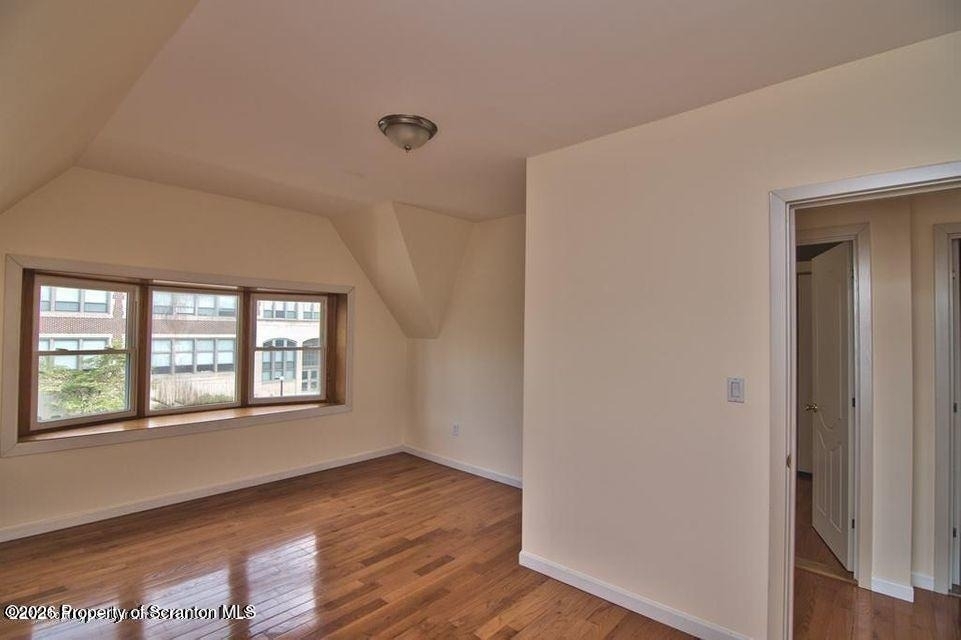 533 Quincy Avenue - Photo 13
