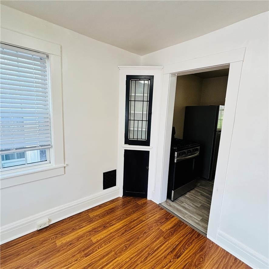 551 Park - Photo 5