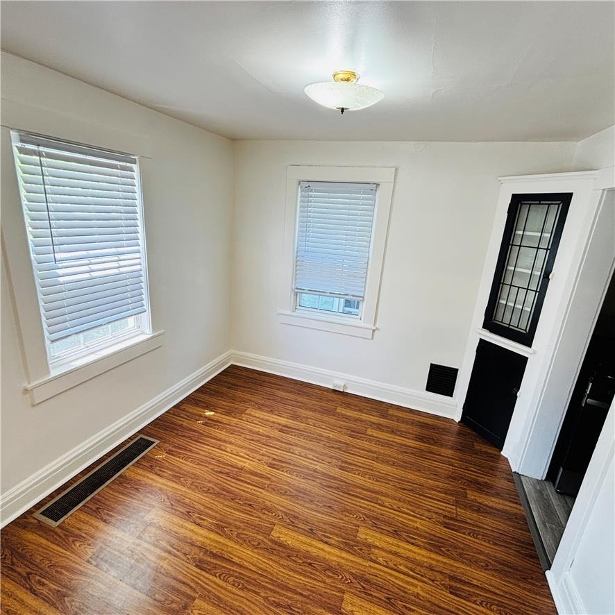 551 Park - Photo 4