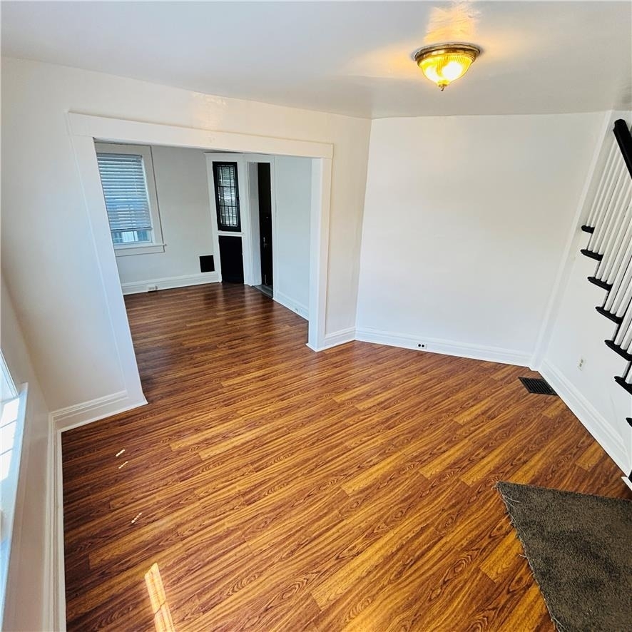551 Park - Photo 15