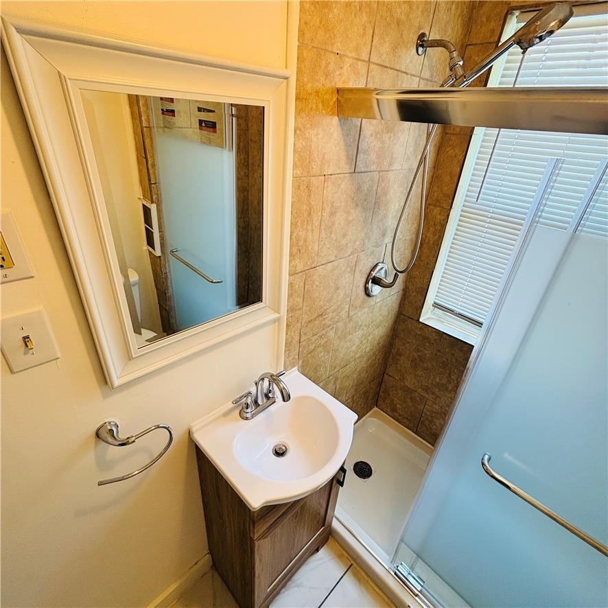 551 Park - Photo 23