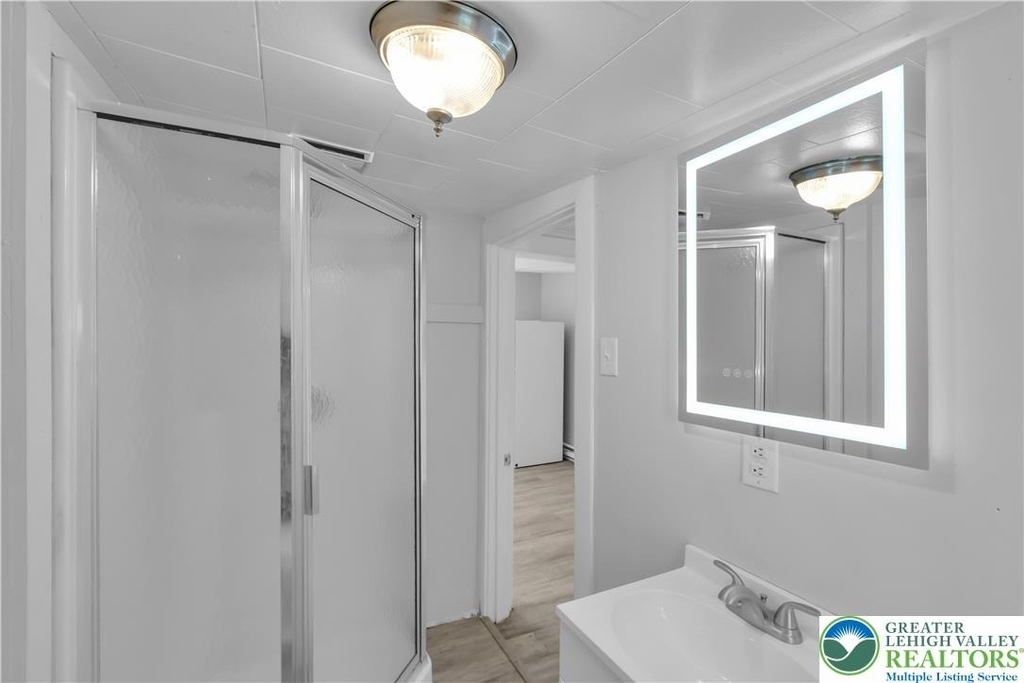 149 W Ridge Street - Photo 7