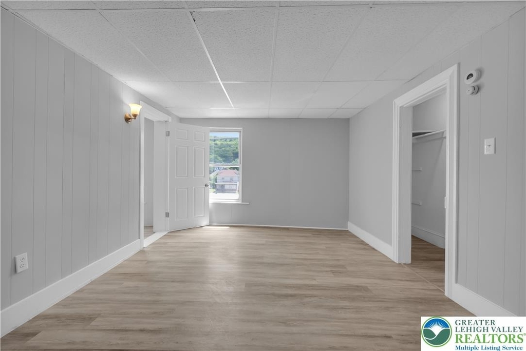 149 W Ridge Street - Photo 2