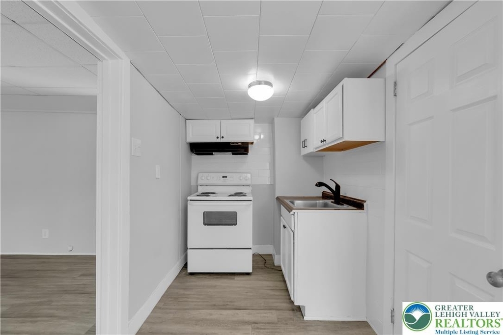149 W Ridge Street - Photo 10