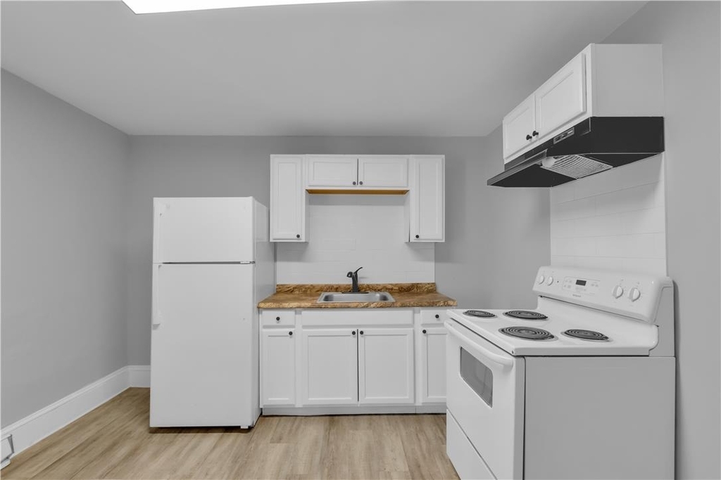 149 W Ridge Street - Photo 6
