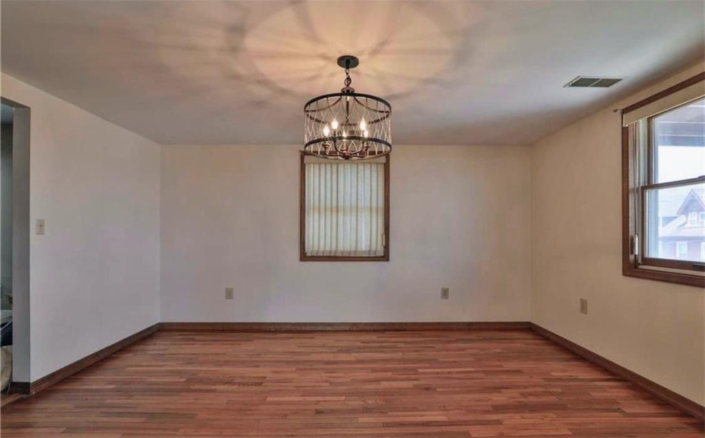 1187 E 4th Street - Photo 9