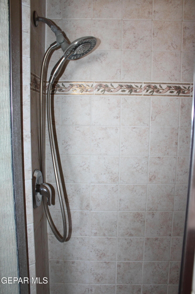 4056 Tibuni Place - Photo 32
