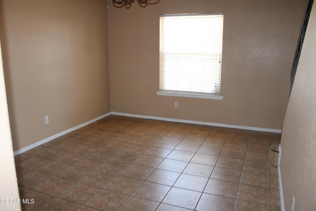 4056 Tibuni Place - Photo 5