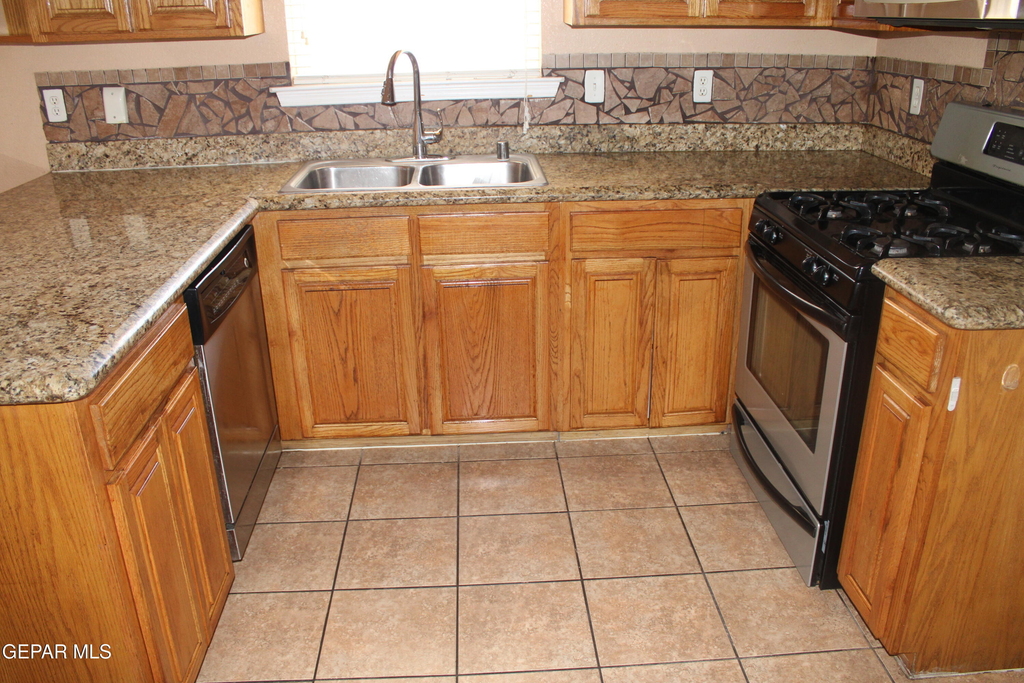 4056 Tibuni Place - Photo 10