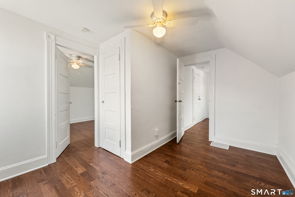 318 Suburban Avenue - Photo 28