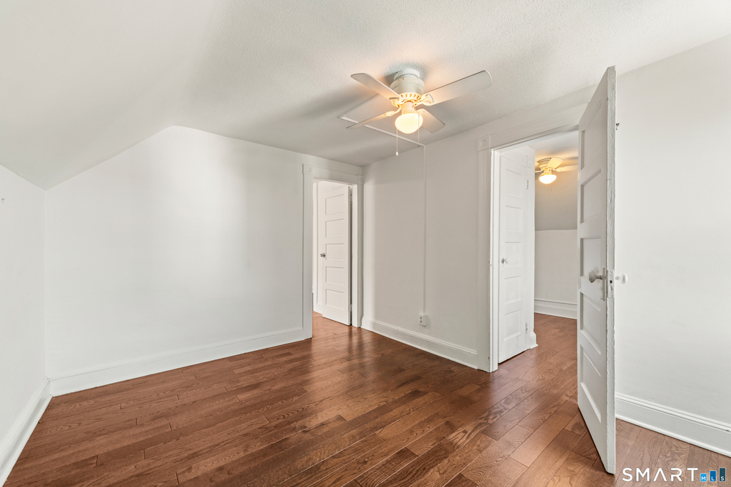 318 Suburban Avenue - Photo 31