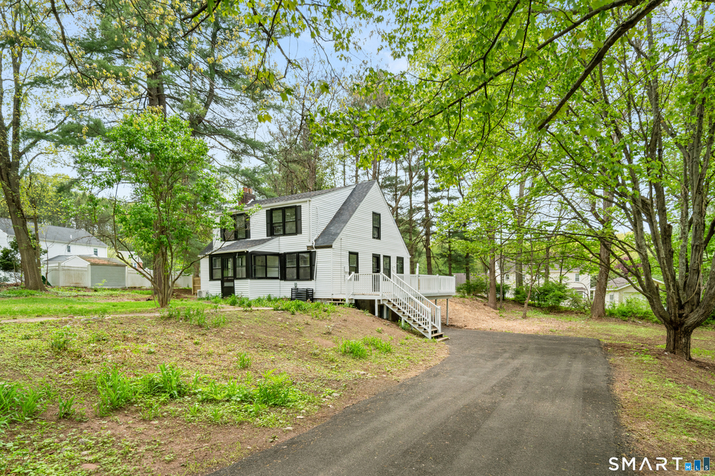 1335 1335 Wolf Hill Road - Photo 2