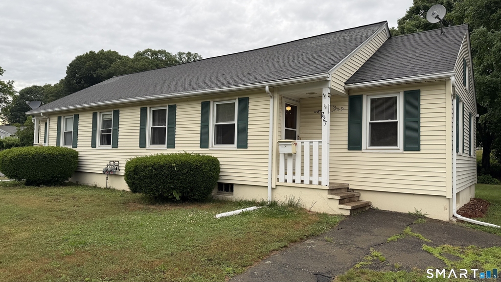 227 Spencer Street - Photo 0