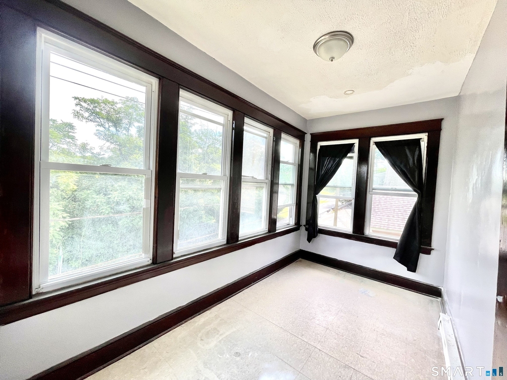 146 Charles Street - Photo 15