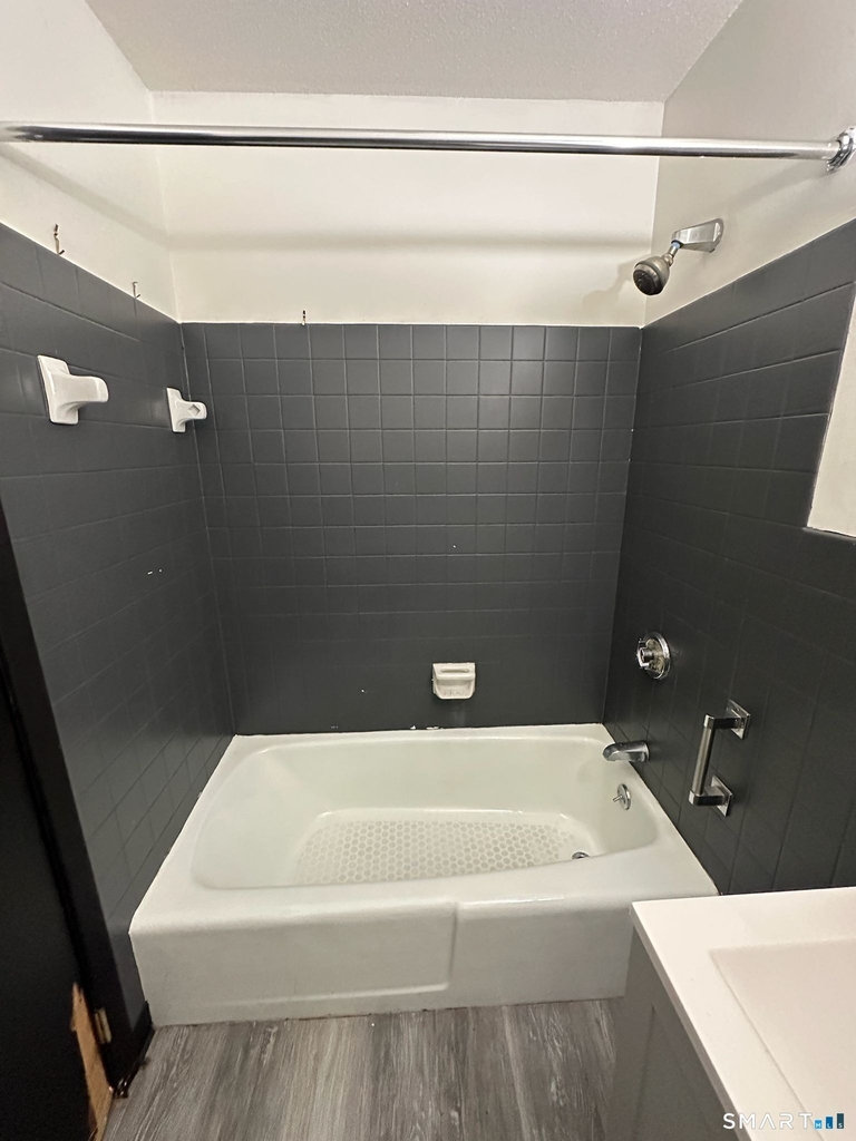 1660 Main Street - Photo 15