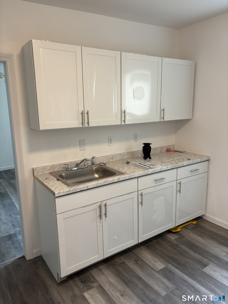 249 Lincoln Street - Photo 6
