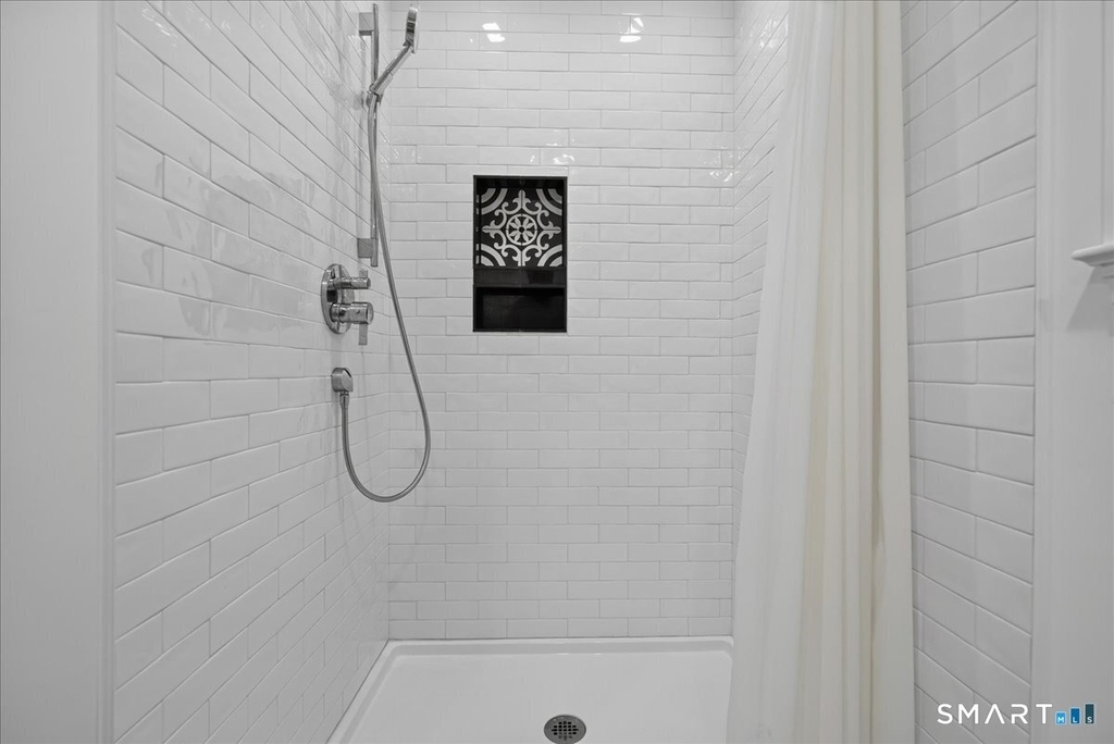45 Richmond Avenue - Photo 14